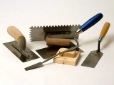Инструменты для штукатурно-малярных работ: предметы, которые делают работу легкой