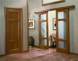 Двери для дома – особенности выбора и установки